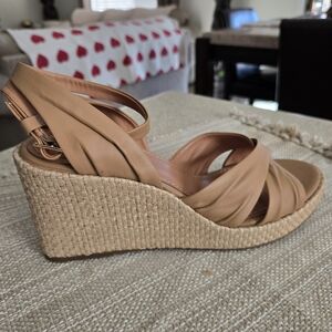 Marcia Platform Wedge Sandal

Johnston & Murphy.   Size 9.5